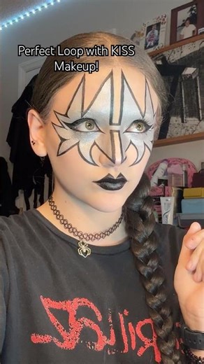 #makeupartist #goth #gothic #makeup #makeuptutorial #tutorial #tutorials #makeuplook #kiss #shorts