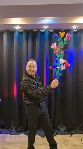 cane& flowers #Rocco #Μαγος #Ηρακλειο #Κρητη #Παράσταση #γαμος #βαπτιση #Παρτι #Εγκαινια #εκδηλώσεις