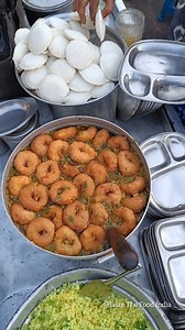 Very affordable meal of India idli and mendu vaada sambhar and chutney | Taste The Food India