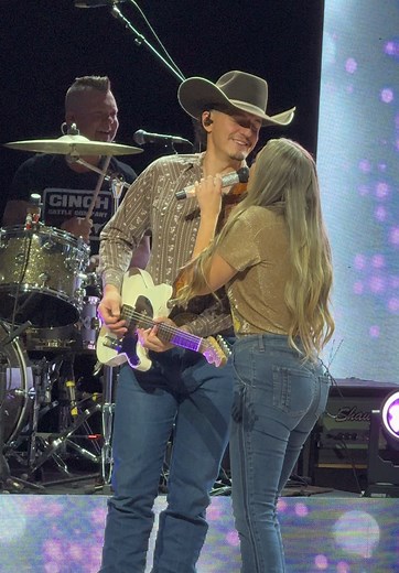 Gabby Barrett: The Good Ones Concert Duet