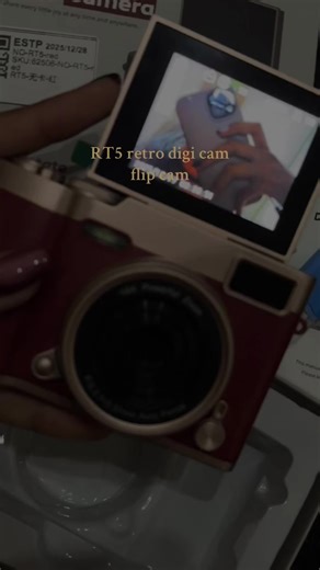 Explore the RT5 Retro Digi Cam Features