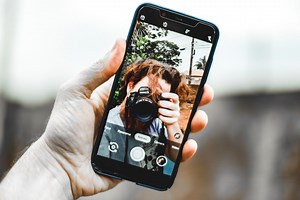 8 Best TikTok Niches To Grow Your Account Fast (2022)