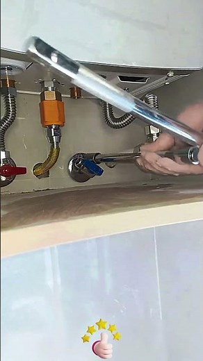 Convenient disassembly tools for narrow spaces