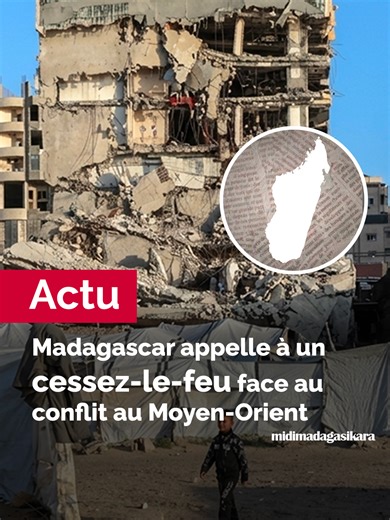 Madagascar appelle à un cessez-le-feu immédiat face au conflit au Moyen-Orient, après les frappes des États-Unis et d’Israël contre l’Iran et les ripostes qui ont suivi. Le blocage du détroit d’Ormuz, axe stratégique du transport pétrolier, fait craindre une hausse des prix du pétrole sur le marché mondial. - Sponsorisé par @solarland.madagas #Madagascar #Actualités #Informations