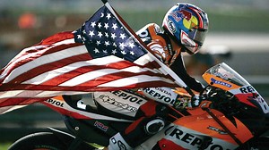 Former MotoGP world champion Nicky Hayden has passed away following a car crash, the State of Origin sides have been named, and David Moyes resigns from Sunderland AFC. | FOX Sports Australia