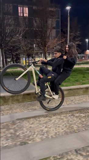 NUOVA MAFIA BIKES BOMMA THRUST 29”🔥😍 #motoexport #bikelife #mafiabikes #bomma #bicicleta #wheelie