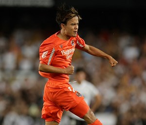 キレキレの久保建英が開幕戦で鮮烈ゴラッソ、強烈なシュートで圧巻の今季初ゴール！ソシエダはバレンシアと１－１ドロー