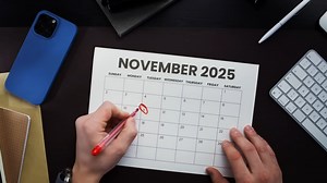 How to Stay Comfortable on Long Flights - 7 Essential Tips