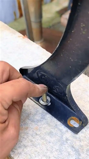 Simple and easy to use expansion bolts