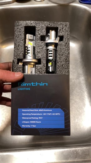 Upgrade Your Jeep Liberty with Rim Thin LED Bulbs