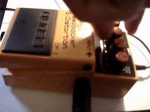 Boss df-2 Super feedbacker and distortion demo