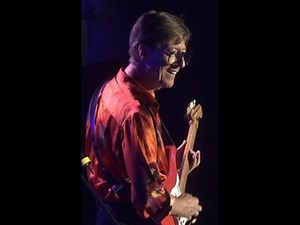 HANK MARVIN /Shadows "Foot Tapper" live 2004