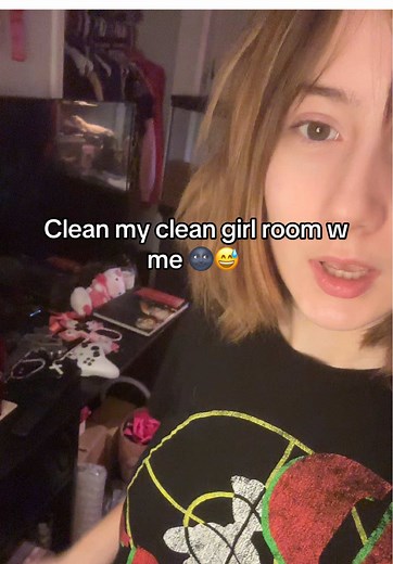 I’ve actually been doing a good job on keeping it clean recently#trinitymanaj #cleantok #cleaningmotivation #mcblingroom