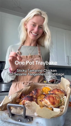 Susie Flory on Instagram: "ONE POT WONDER! Tamarind Chicken, Tangerine & Cabbage Traybake This is delicious… everything in one tray and job done. I mean – what more could you want? Remember for this one, season season season. Taste the juice at 1/2 way point and add more salt / pepper if you need. Serves 4 For the marinade * 4–8 skin-on, bone-in chicken thighs * 4 tangerines, peeled and halved * 3 red onions, peeled and cut into chunks * 1 cabbage, roughly chopped * 100g tamarind paste * 3 tbsp 