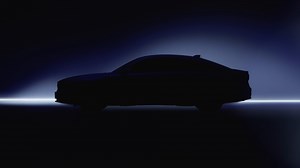 新型 #ACCORD 先行公開 2024年春 日本にて発売予定 11代目となる新型アコードは一貫して持ち続けてきた「人と時代に調和したクルマ」の思想を踏襲し、Hondaの最新技術や装備を搭載。 お客様とともにより高みを目指せるようなモデルを目指しました。 23年12月 先行予約受付予定 http://spr.ly/6186u6Tun | Honda 本田技研工業