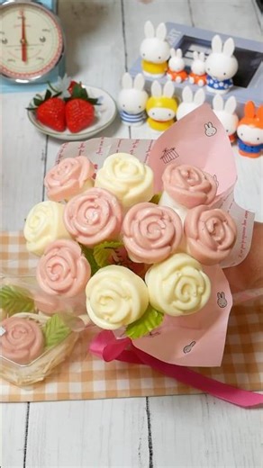 Just 3 ingredients! Chocolate marshmallow roses #recipe #easyrecipe #chocolatemelancholy