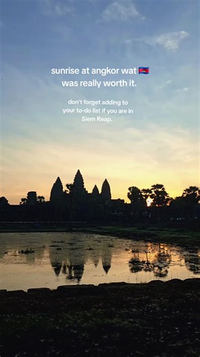 Sunrise at Angkor Wat was fantastic. Extraordinary view offers you a fresh morning. #southeastasia #cambodiatravel #solotravel #trending #sunrise