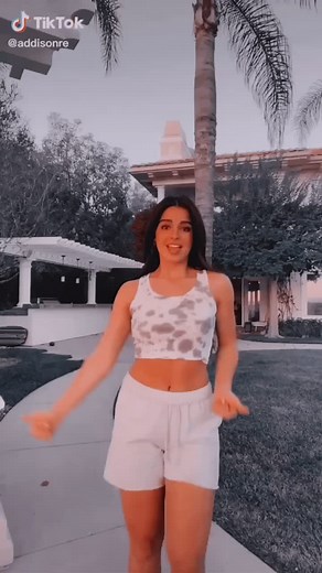 Video's van Addison Fan♡︎ (@xx._addison_rea_fan_.xx) met Party Girl - StaySolidRocky