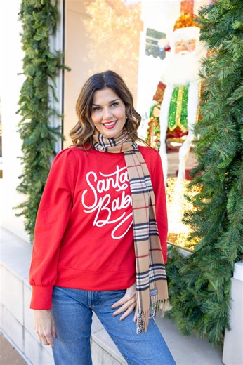 FREE CASHMERE SCARF!!! 🧣🎁 Take home a beautiful cashmere scarf for FREE when you spend $125 in fashion! In store only while supplies last! #ambermarieandcompany #cashmerescarf #freegift