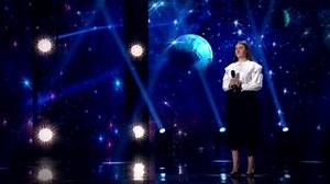 94K views · 2.1K reactions | Cine este Ana Nuță, tânăra talentată care a făcut-o pe Andra să îi ofere Golden Buzz, cu ochii în lacrimi! Povestea emoționantă de viață: „Este un dar de la Dumnezeu!” --- https://pro-link.ro/dGS | PRO TV | Facebook