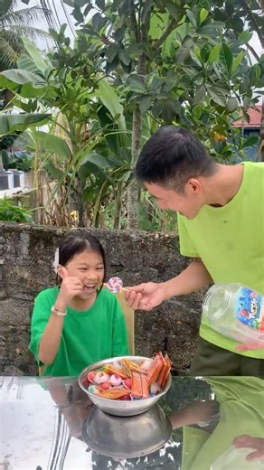 Little Sister’s Unexpected Prank! 😱