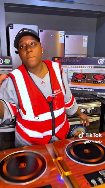 Infrared cooker with double pots,#dombelo #dombelomengo #dombelograndopening