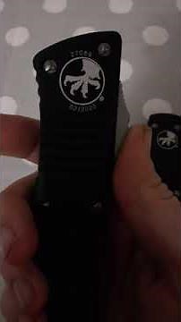 Microtech Combat Troodon vs Microtech Ultratech.