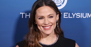 The Latest Edition of Jennifer Garner’s ‘Pretend Cooking Show’ Is All About…Figs