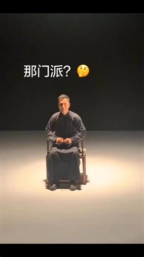 Even the calm and disciplined Master Ip Man has his light-hearted moments. Behind the legendary stoic face of Donnie Yen lies a humble, funny, and charismatic personality who knows how to balance intensity with humor. This little dance became a fan-favorite moment, showing how even a martial arts grandmaster can enjoy himself between takes. Donnie Yen’s portrayal of Ip Man defined modern kung fu cinema — elegance, philosophy, power, and respect — yet scenes like this remind us that mastery isn’t