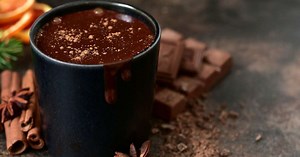5 dicas para deixar o seu chocolate quente cremoso e delicioso