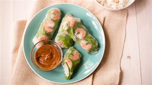Shrimp Spring Rolls with Spicy Peanut Dipping Sauce