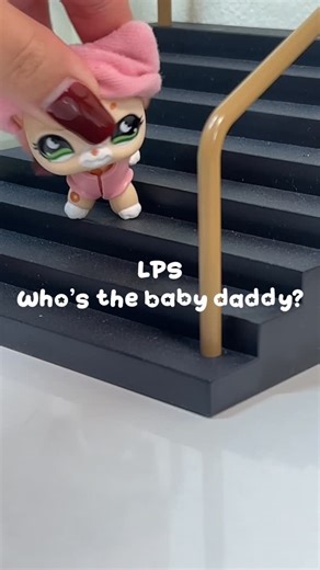 ♡︎ 𝘭𝘱𝘴 𝘦𝘷𝘪𝘦 ₊˚ෆ on Instagram: "NEW SHORT SKIT #lps #littlestpetshop #lpsskit #lpsvideos"