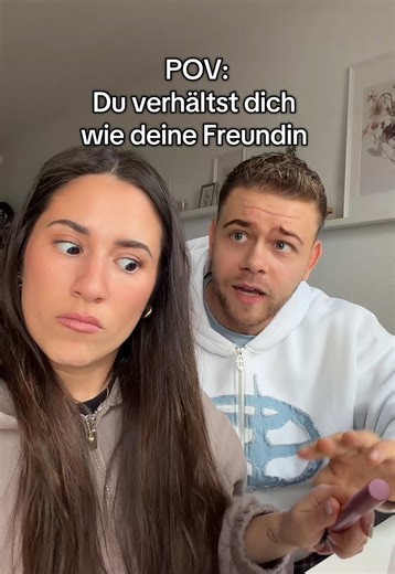 Lustige Beziehungskomödie: Schmink-Challenge mit Humor