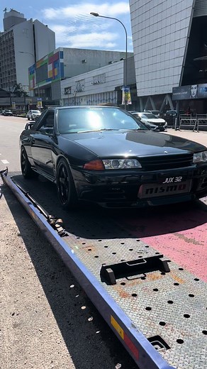 Nissan Skyline GTR R32 - Black GTR Night Kids in Initial D