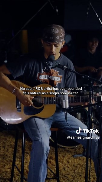 Gabriel’s versatility is genuinely kinda scary if you listen to all his songs 🙂‍↕️ #gabrieljacoby #soulmusic #liveperformance