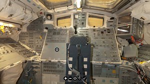 In this episode of Spacecraft Guide, we explore one of the Shuttle cockpit’s most critical yet overlooked controls: the Air Data Selector Switch. For the long version, go to https://youtu.be/S3ie_y3GWbY For our Patreon People, go to https://www.patreon.com/SIVRMuseum Join Our Patreon for 20% OFF until the end of 2026 at https://www.patreon.com/SIVRMuseum This small but vital switch let the Commander and Pilot decide which air data probe to trust for readings like airspeed, altitude, and vertical
