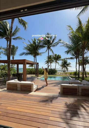 never going to be over this room 🤷🏼‍♀️ #housetourtrend #presidentialsuite #luxurytravel #coolesthotelroom #alilamayakoba