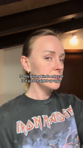 It was totally not on purpose but now I’m like is it kinda cute? #fyp #mumsoftiktok #mumlife #hairtok