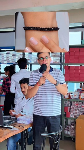 Add colour to your look with our trendy thread jewellery—beautiful, lightweight and budget-friendly. Enjoy elegant designs starting at the lowest prices ever! | khushbujewellers.com_3