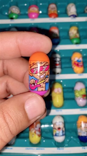 Mighty Beanz "Rock Star Bean" Ja-Ru © 2004 (Magic Jumping Beans Toy) | โจ โจ