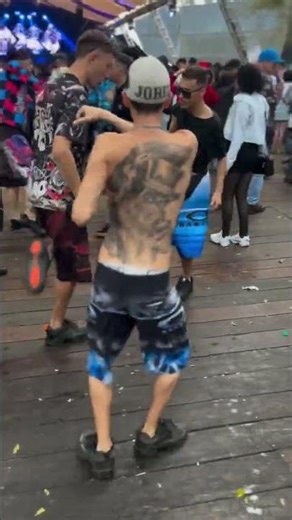 Dance to the music SCRIPT - WTF