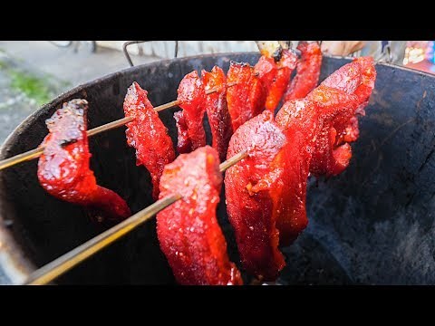 INCREDIBLE Street Food Tour in BORNEO, Malaysia! BEST Malaysian Street Food in Kuching!