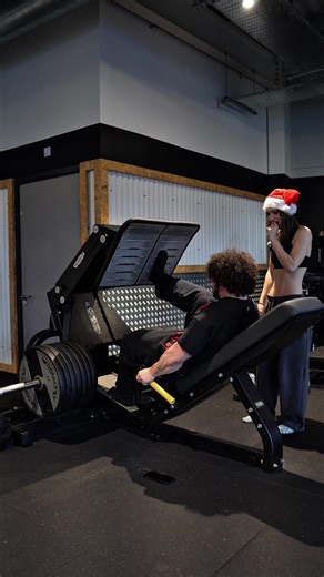 Leg Press Challenge: 2 Legs vs 1 Leg