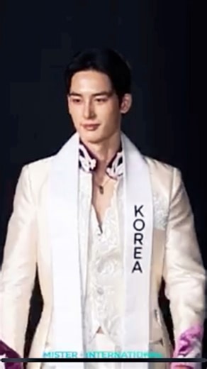 Mister International Korea 🇰🇷 during the Gala Night. #pageantspectacles #malepageant #pageantking | Pageant Spectacles