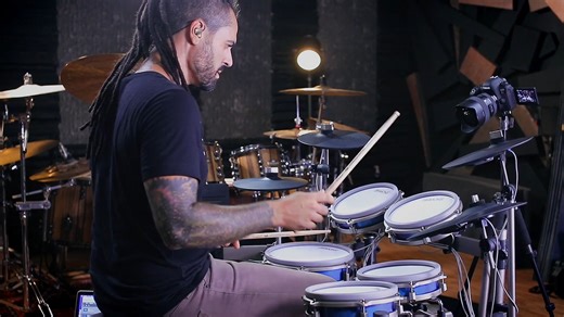 The Great Hall kit from the Titan 70 in the hands of Adam Tuminaro Drummer, a perfect match of precision and punch. . Check it out through the link 🔗 https://bit.ly/3OtGrOO | Simmons Drums