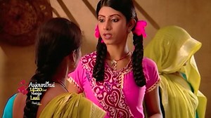 💃🏻LAALI EP19 17H20 Sur 𝘗𝘢𝘴𝘴𝘪𝘰𝘯 𝘛𝘝(𝘋𝘛𝘏𝟲𝟭𝟵/𝘋𝘛𝘛𝟰𝟬)😍 votre nouvelle #série nostalgie "LAALI" Le beau-père de Laali fait pression sur Nanku pour qu'il épouse Rekha. Loha est convaincue que Laali porte l'héritier de la famille et décide de l'épargner mais ne manque pas d'idées pour sa punition. #LaChaineDeToutesVosEmotions 👉🏿Pour plus de vidéo Téléchargez StarTimes ON APP ici >> bit.ly/3rtnwak | StarTimes