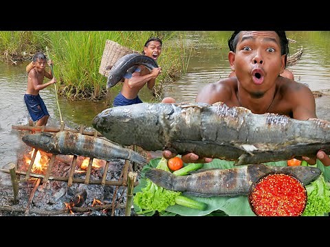 BIG Fish Cooking: Primitive Technology Skills Make Grilled Fish at Another Level