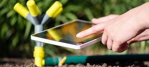 10 Smart Sprinkler Controllers That Save Water and Money | DoItYourself.com