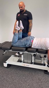 196K views · 2.9K reactions | Problemy z stopą popadającą w pronacje . Ucisk na Os Naviculare , staw skokowy i Os Cuboid . Tak szybko nie raz się rozwiązuje problem . Potrm ćwiczenia codzienne. Zmieniamy ”patterns” w pamięci mięśniowej  | Toony | Facebook