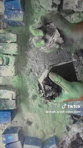 Chalk Crushing ASMR: Satisfying Dust and Sound Experience